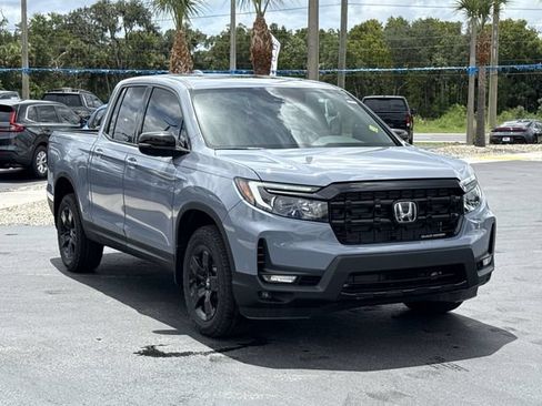 New 2026 Honda Ridgeline Black Edition image 2