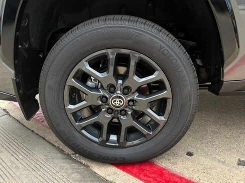 New 2026 Toyota Sequoia Platinum AWD/4WD image 8