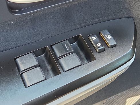 Used 2019 Toyota Tundra SR5 image 13