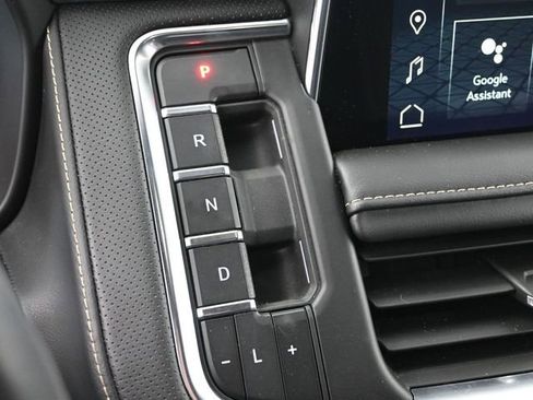 Used 2022 GMC Yukon XL SLT w/ SLT Luxury Package image 27