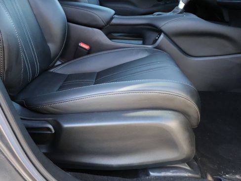 Certified 2024 Honda HR-V EX-L image 10