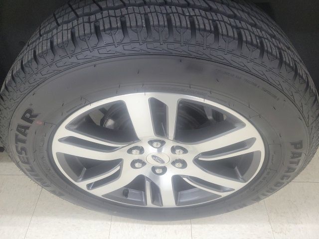 Used 2024 Ford Expedition Max Limited AWD/4WD image 9