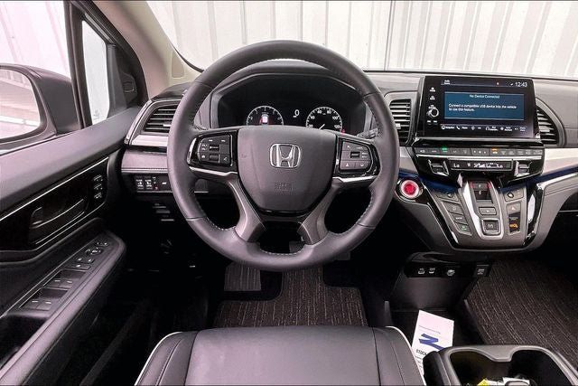 Certified 2026 Honda Odyssey Touring image 5