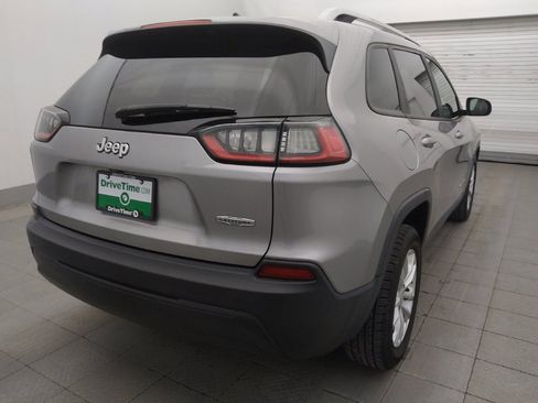 Used 2020 Jeep Cherokee Latitude FWD image 9