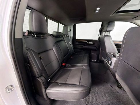 Used 2024 GMC Sierra 2500 Denali w/ Technology Package image 25