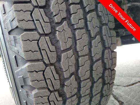 Used 2024 Jeep Wrangler Unlimited Sport AWD/4WD image 29