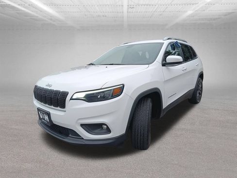 Used 2019 Jeep Cherokee Latitude Plus AWD/4WD image 27