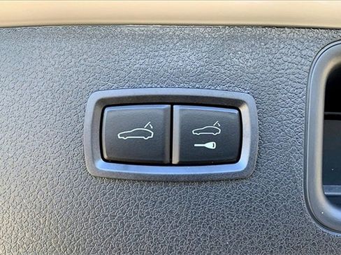 New 2026 Porsche Macan S image 21