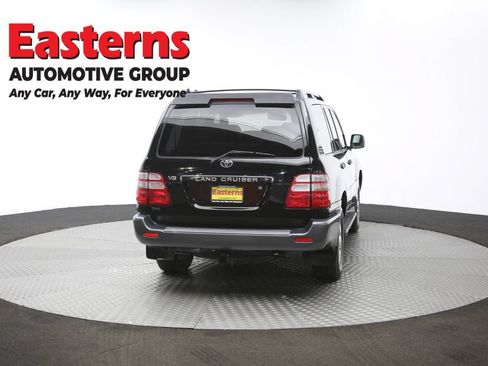 Used 2005 Toyota Land Cruiser AWD/4WD image 41