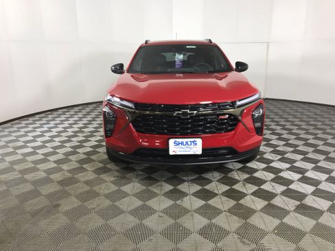 New 2026 Chevrolet Trax RS image 2