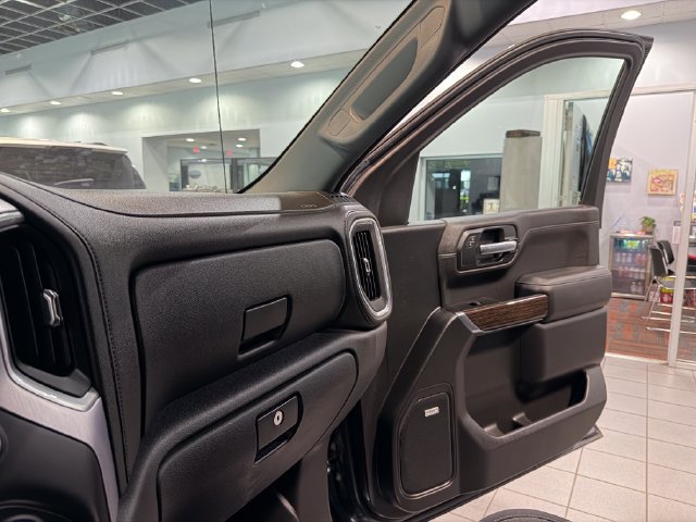 Used 2020 GMC Sierra 1500 Elevation w/ Elevation Value Package AWD/4WD image 23