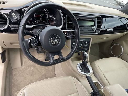 Used 2015 Volkswagen Beetle 1.8T image 9