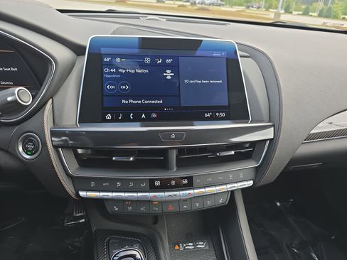 Used 2024 Cadillac CT5 V w/ Premium Package image 19