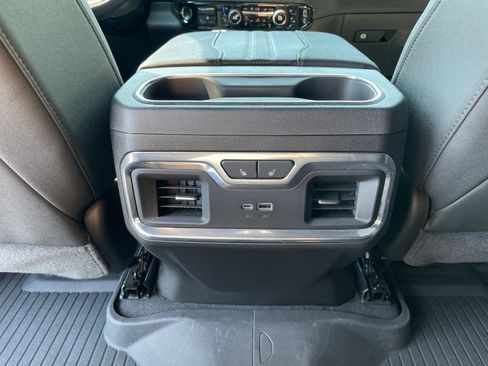 Used 2026 Chevrolet Silverado 1500 High Country w/ Midnight Edition AWD/4WD image 32