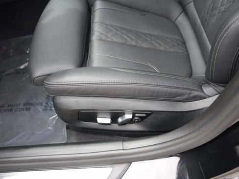 Used 2022 BMW 530i w/ Premium Package RWD image 15