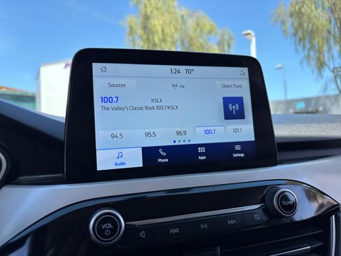 Certified 2021 Ford Escape SE FWD image 12