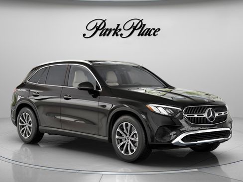 Used 2026 Mercedes-Benz GLC 300 4MATIC image 31