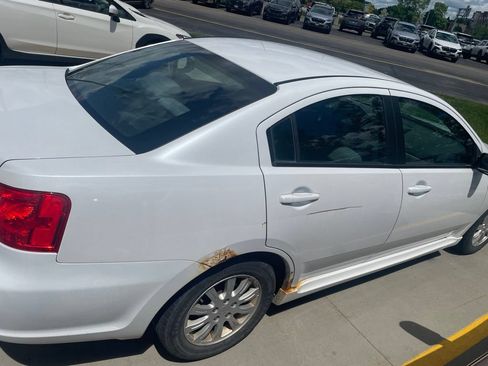 Used 2010 Mitsubishi Galant FWD image 9