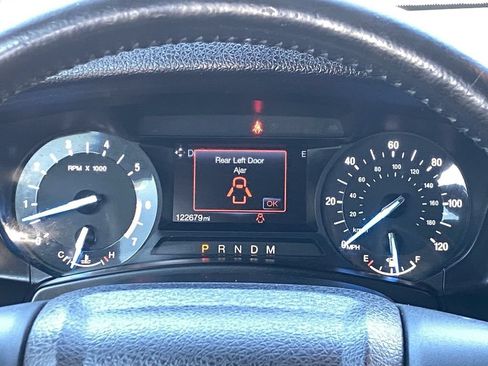 Used 2015 Ford Expedition EL XLT RWD image 28
