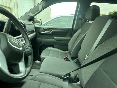Used 2024 GMC Sierra 1500 Elevation w/ X31 Off-Road Package AWD/4WD image 6