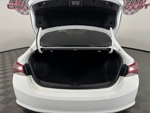 Used 2022 Chevrolet Malibu LT image 27