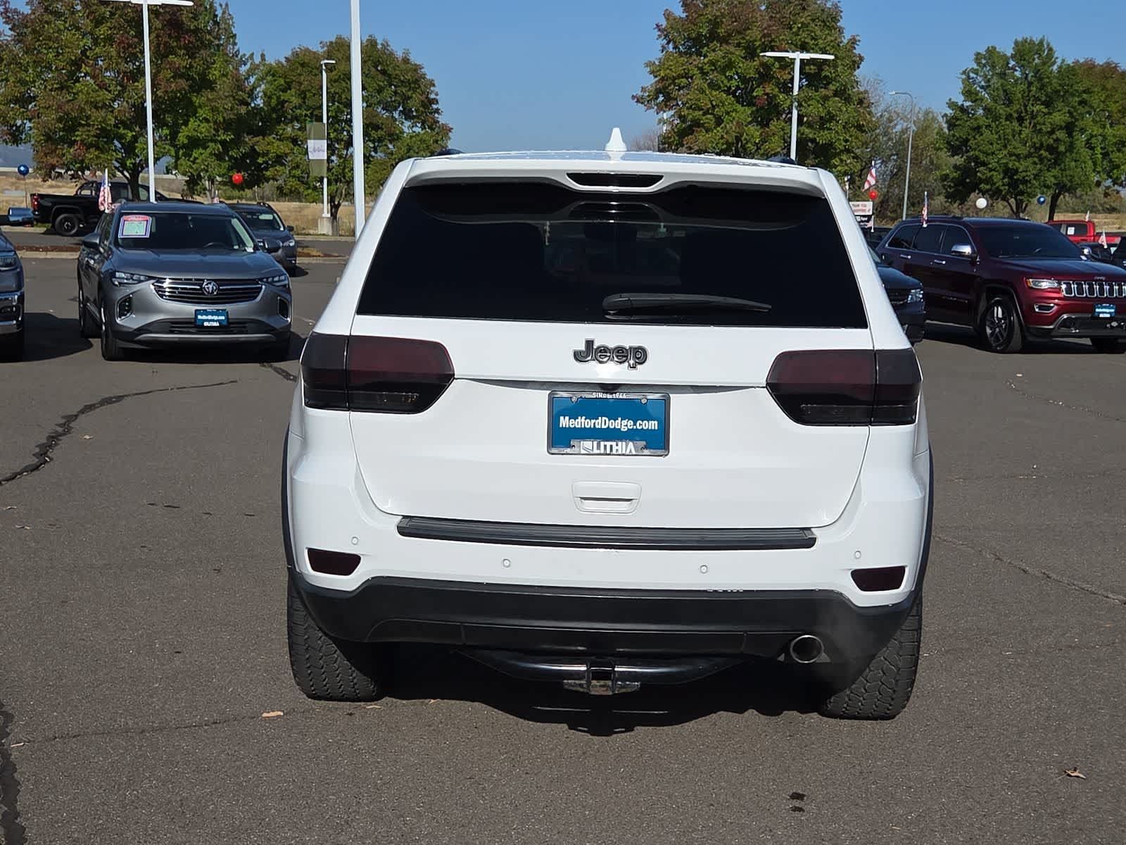 Used 2018 Jeep Grand Cherokee Altitude AWD/4WD image 13