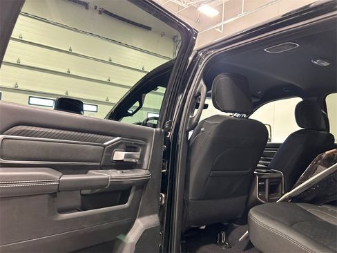 New 2025 RAM 2500 Big Horn image 28