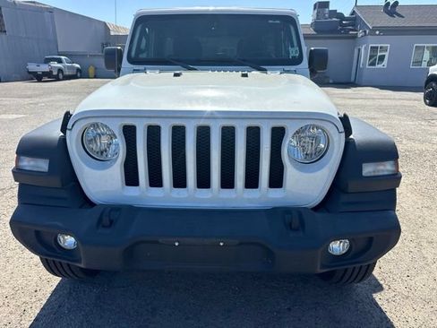 Used 2022 Jeep Wrangler Unlimited Sport AWD/4WD image 2
