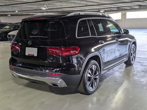 Used 2025 Mercedes-Benz GLB 250 image 4