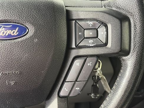 Used 2015 Ford F150 XLT w/ Equipment Group 302A Luxury image 18