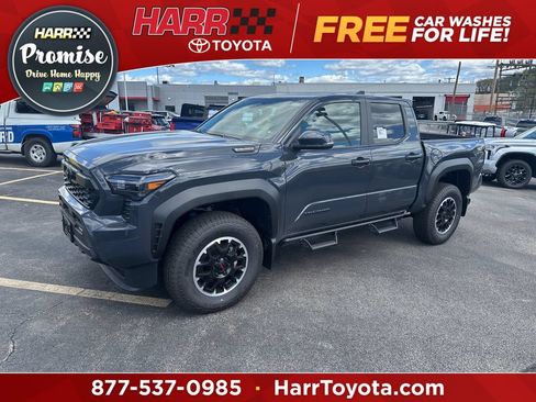 Used 2026 Toyota Tacoma TRD Off-Road w/ TRD Off Road Upgrade Package AWD/4WD image 1