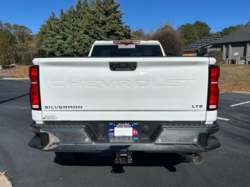 New 2026 Chevrolet Silverado 3500 LTZ w/ LTZ Premium Package image 25