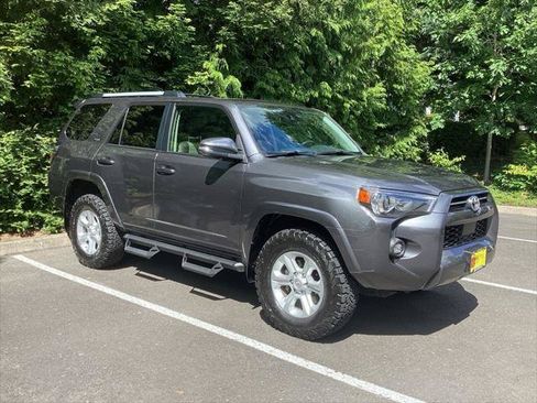 Certified 2023 Toyota 4Runner SR5 Premium w/ Moonroof Package AWD/4WD image 10