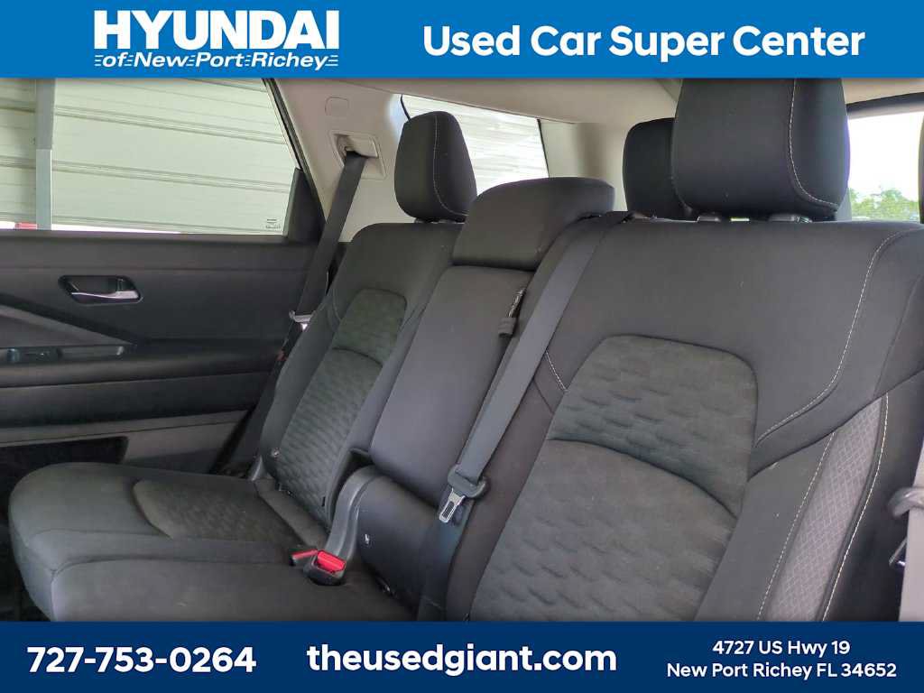Used 2022 Nissan Pathfinder S FWD image 14
