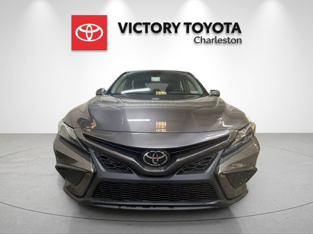 Used 2024 Toyota Camry SE w/ Cold Weather Package FWD image 8