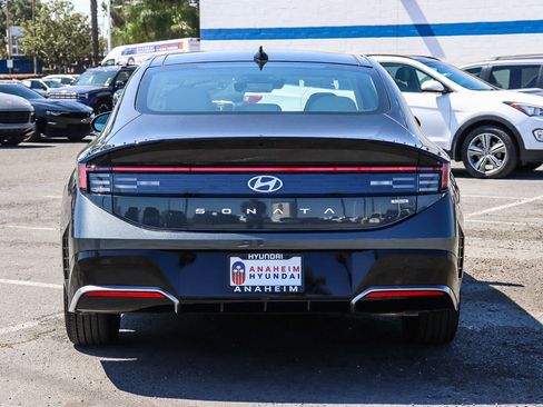 New 2026 Hyundai Sonata SEL FWD image 8