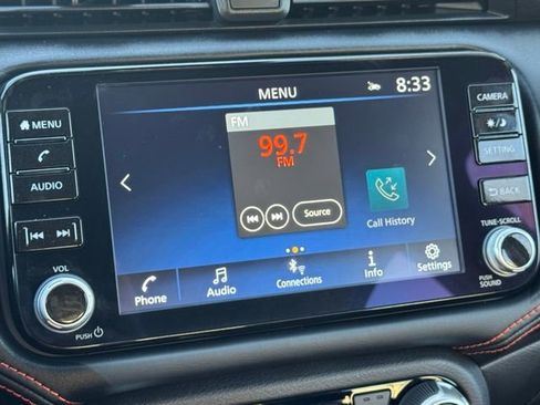 Used 2025 Nissan Versa SR w/ Trunk Package image 28