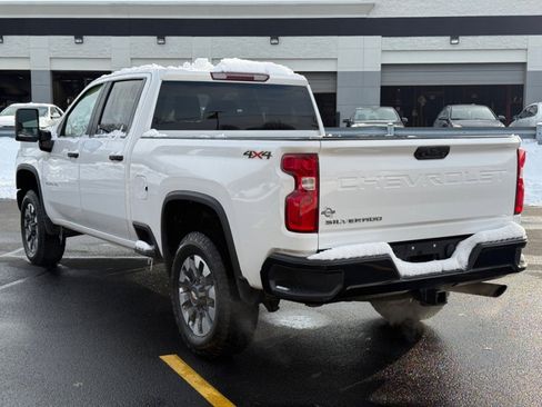 Used 2021 Chevrolet Silverado 2500 Custom image 6
