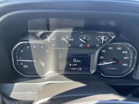 Used 2022 GMC Sierra 1500 AT4 image 11