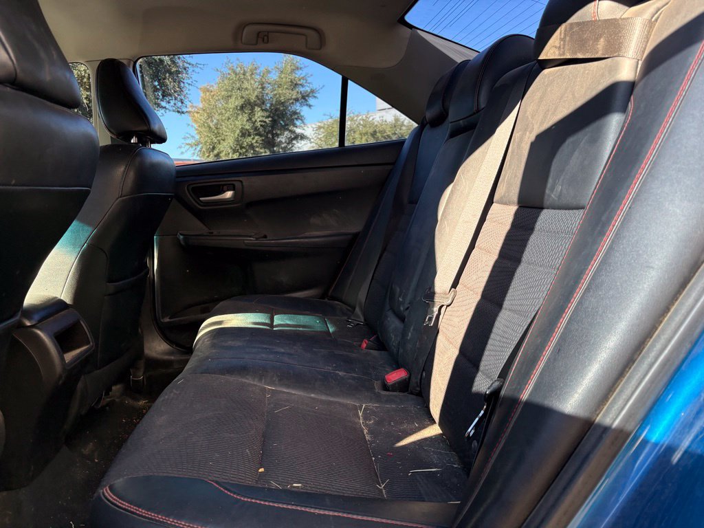 Used 2017 Toyota Camry SE FWD image 10