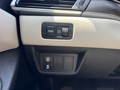 Used 2019 Honda Accord LX image 29