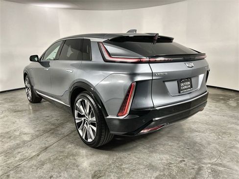 Used 2023 Cadillac Lyriq 2WD image 6