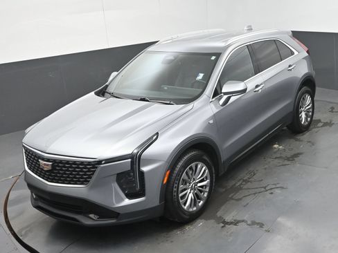 Used 2024 Cadillac XT4 Premium Luxury FWD image 27