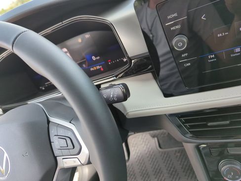 New 2026 Volkswagen Taos S image 24