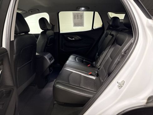 Used 2022 GMC Terrain SLT w/ Infotainment Package II FWD image 22