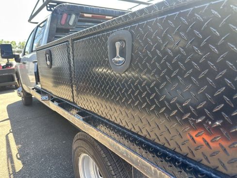 Used 2021 Chevrolet Silverado 3500 W/T w/ WT Convenience Package image 9
