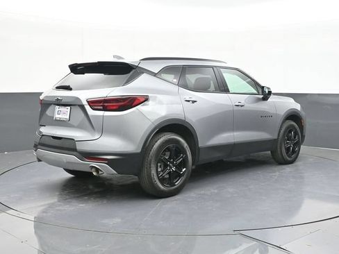 Used 2024 Chevrolet Blazer LT w/ Midnight/Sport Edition FWD image 13