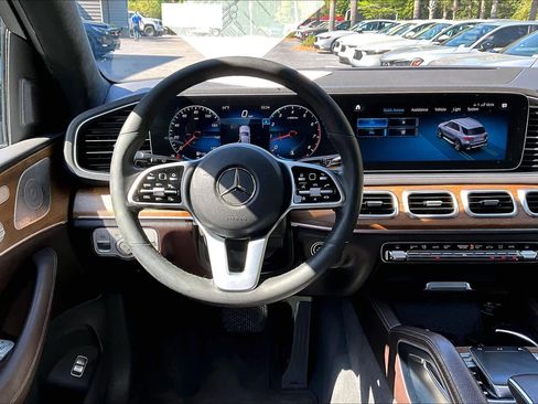 Used 2020 Mercedes-Benz GLE 350 4MATIC w/ Premium Package image 6