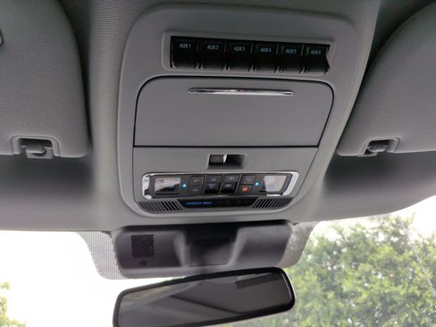 Used 2024 Ford F250 Lariat w/ Lariat Ultimate Package AWD/4WD image 34