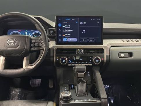 Used 2024 Toyota Tacoma 4x4 Double Cab Hybrid image 11